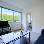 Functional Studio+ Parking Close To The Tramway Apartmán *