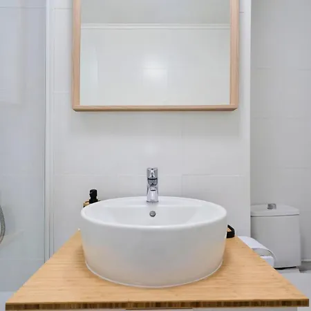 Functional Studio+ Parking Close To The Tramway アパート *