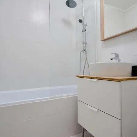 Functional Studio+ Parking Close To The Tramway