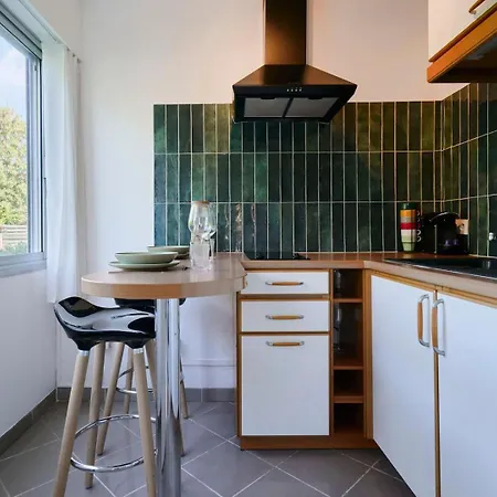 Functional Studio+ Parking Close To The Tramway