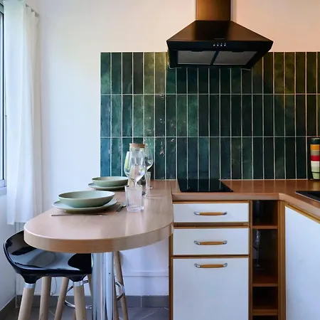 Functional Studio+ Parking Close To The Tramway