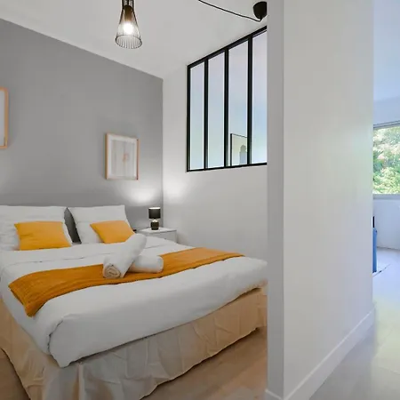 Functional Studio+ Parking Close To The Tramway Apartment