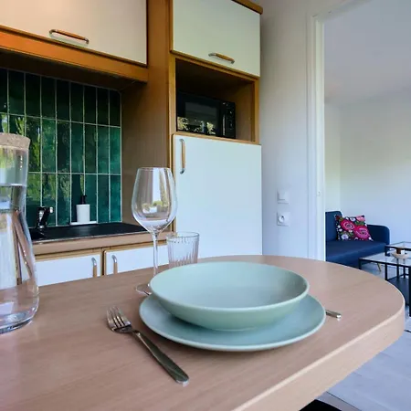 Functional Studio+ Parking Close To The Tramway Apartment *